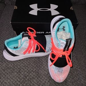 Under Armour Breathe Lace